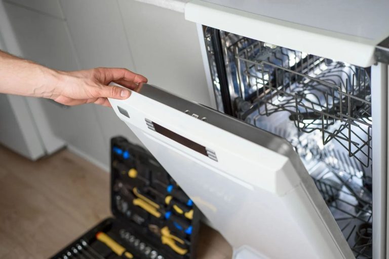 Why Choosing a Professional Appliance Repair Service Saves Time and Money